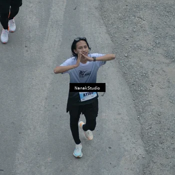 Runner Photo 7313100