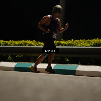 Runner Photo 7313118