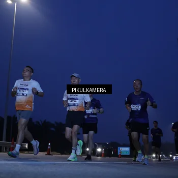 Runner Photo 7313123