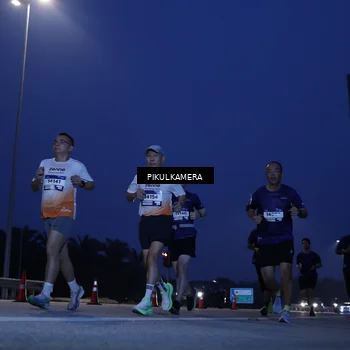 Runner Photo 7313135