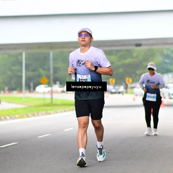 Runner Photo 7313151