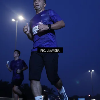 Runner Photo 7313285