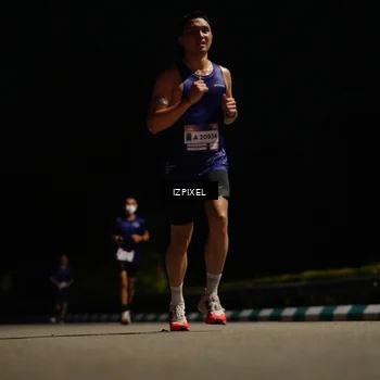 Runner Photo 7313304