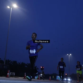 Runner Photo 7313309