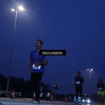 Runner Photo 7313337