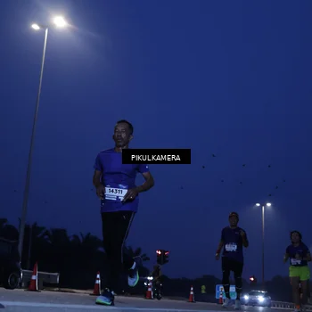 Runner Photo 7313380