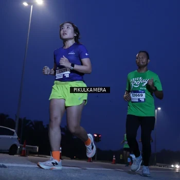 Runner Photo 7313642