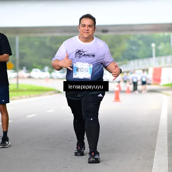 Runner Photo 7313658