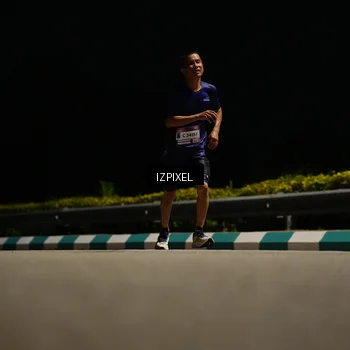 Runner Photo 7313676