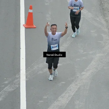 Runner Photo 7313688