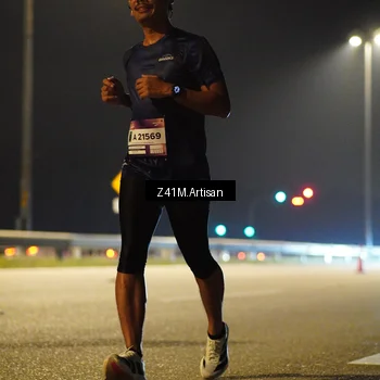 Runner Photo 7313743