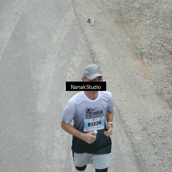 Runner Photo 7313748