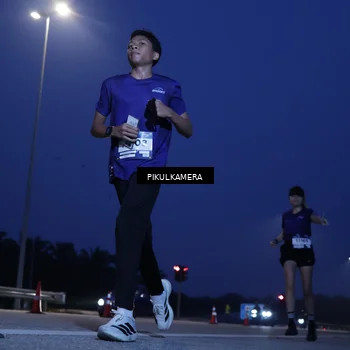 Runner Photo 7313825