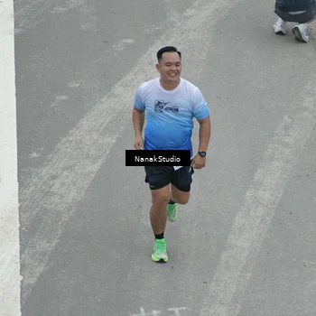 Runner Photo 7313841