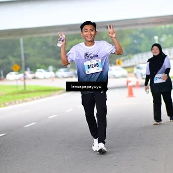 Runner Photo 7313950
