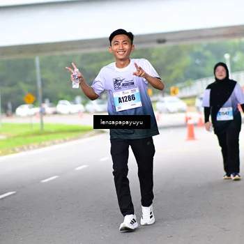 Runner Photo 7313963
