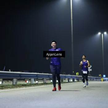 Runner Photo 7313992