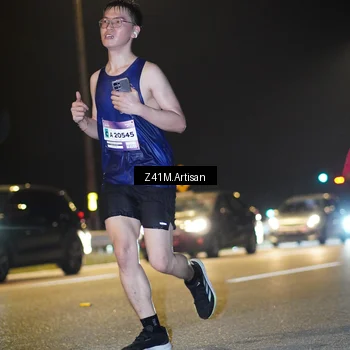 Runner Photo 7314012