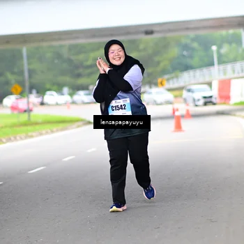 Runner Photo 7314031