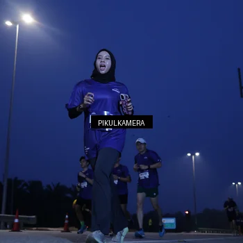 Runner Photo 7314115