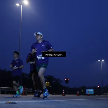 Runner Photo 7314170
