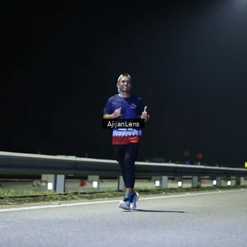 Runner Photo 7314318