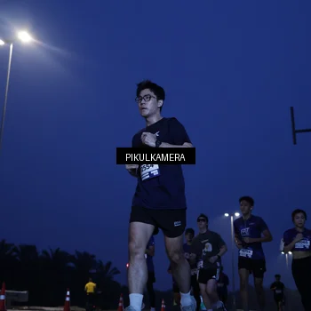Runner Photo 7314375