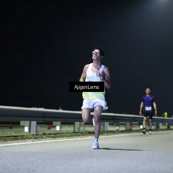 Runner Photo 7314477