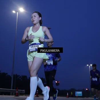 Runner Photo 7314849