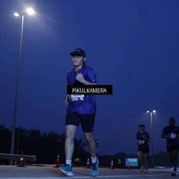 Runner Photo 7314854