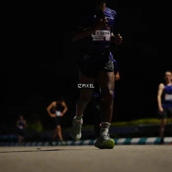 Runner Photo 7314933