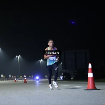 Runner Photo 7314935