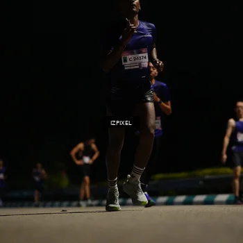 Runner Photo 7314972