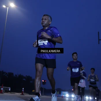Runner Photo 7314973