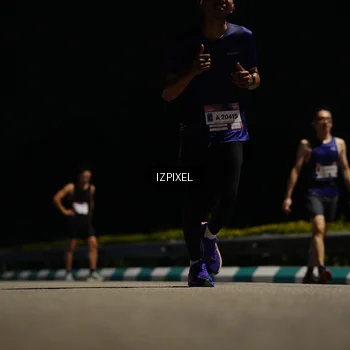 Runner Photo 7315004