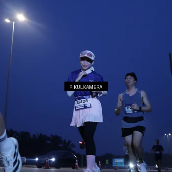 Runner Photo 7315103