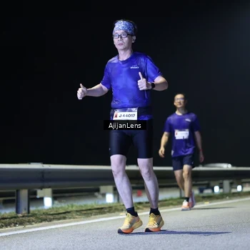 Runner Photo 7315150