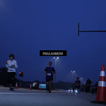 Runner Photo 7315271