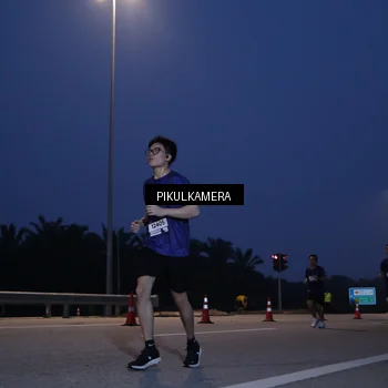 Runner Photo 7315337