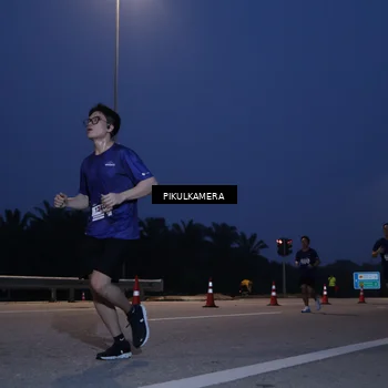 Runner Photo 7315352