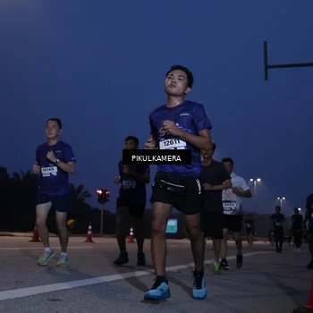 Runner Photo 7315388