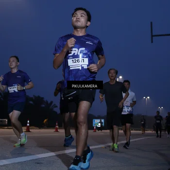 Runner Photo 7315399