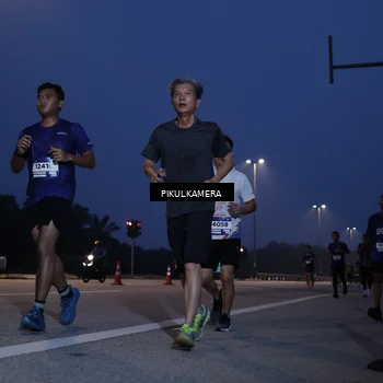 Runner Photo 7315417
