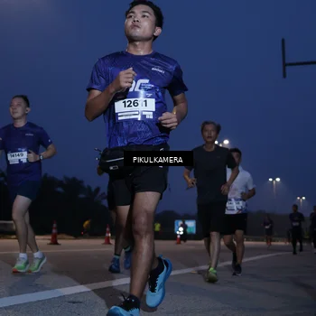 Runner Photo 7315421