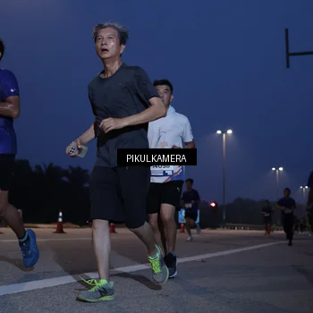 Runner Photo 7315440
