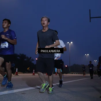 Runner Photo 7315443