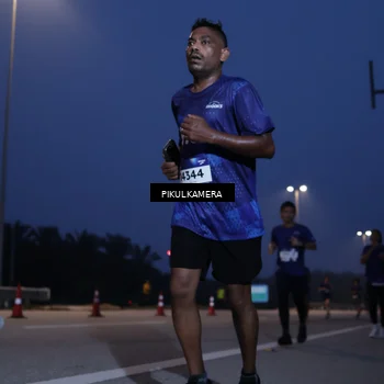 Runner Photo 7315466