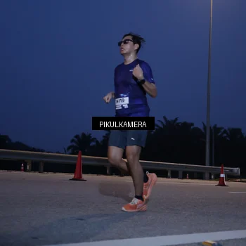 Runner Photo 7315573