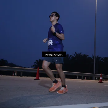 Runner Photo 7315597