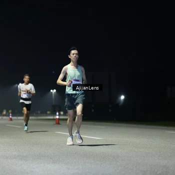 Runner Photo 7315617